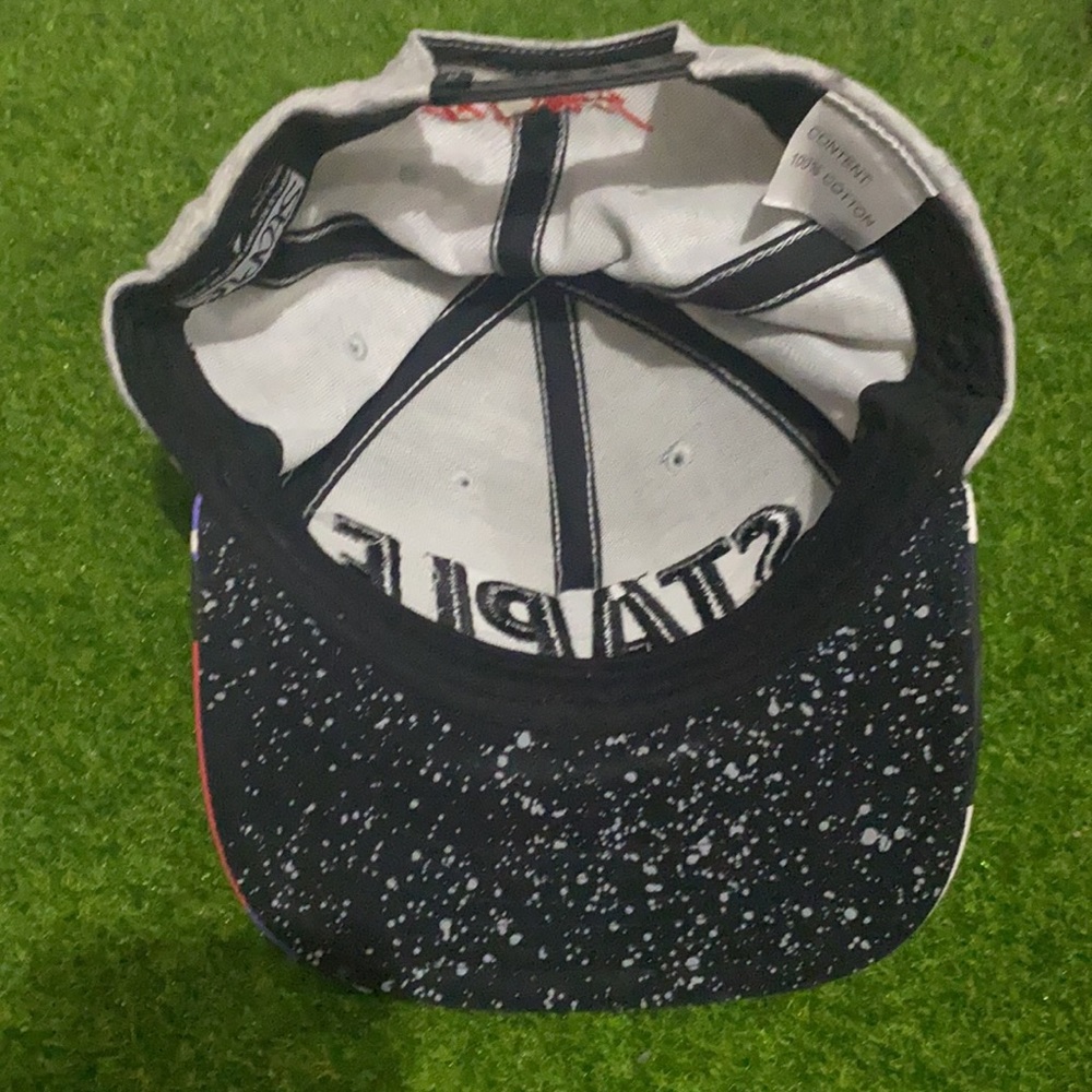 Staple 🧢 - Picture 4 of 4